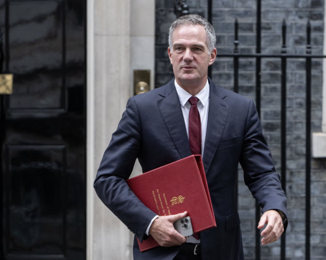 英政府曾考虑花20亿镑为全民购买ChatGPT！