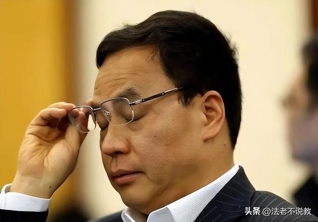 国家出手5位首富被抓！有些已入外籍，原因曝光，早该迎来这一天