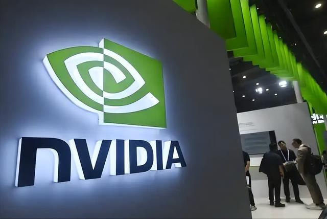 芯片之王易主？5万亿的英伟达，给全世界上了一课