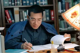 天才数学家陈景润，47岁娶29岁女军医，唯一的儿子后来怎样了图片