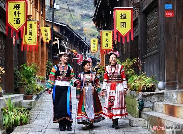 陇南文县：白马河畔冬色暖 铁楼寨中画卷新