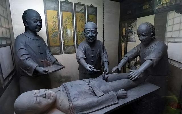 清朝时期，太监真的有净身不彻底的吗？一名宫女道出了其中真相！