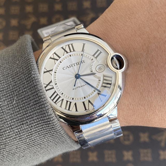 ���ã�������������ۼ�2600Ԫ���ˣ��Ա�ԭװ��࣬�޷�����