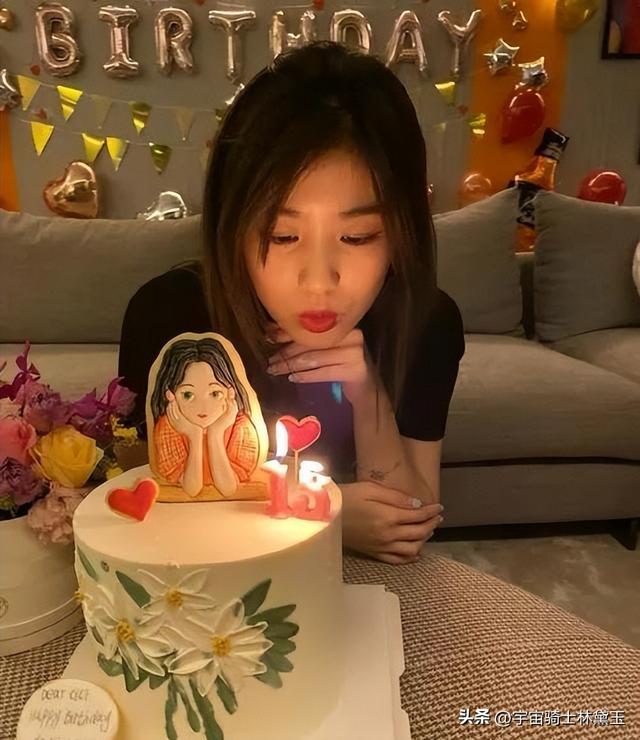 汪峰大女儿小苹果恋爱了！男友身高超190家境优渥，俩人合影养眼