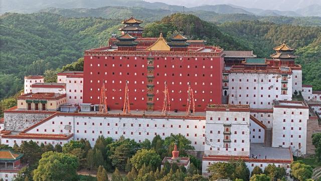 我是北京人，待承德三天瞎逛，这些反差点让人难忘。