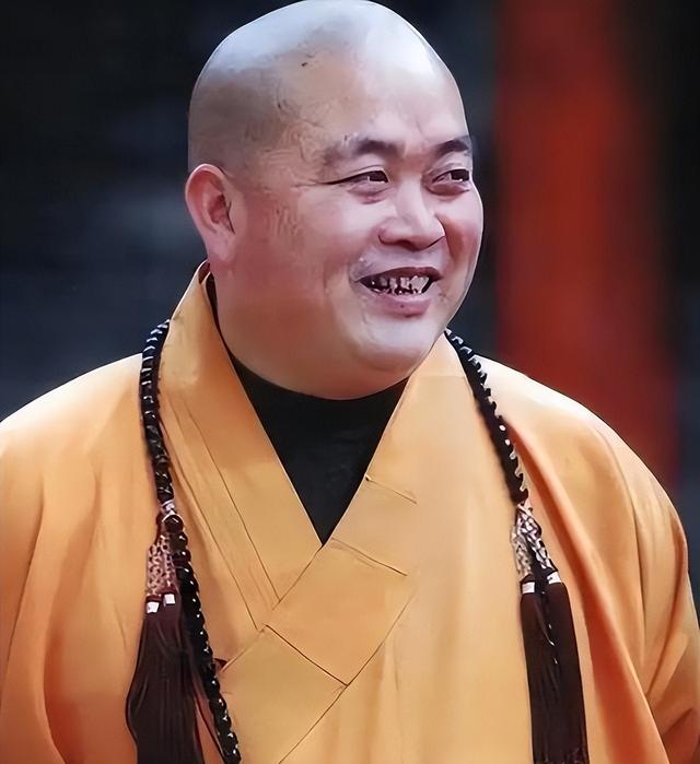 拔出萝卜带出泥！释永信老底被扒，原来身披16万袈裟只是冰山一角