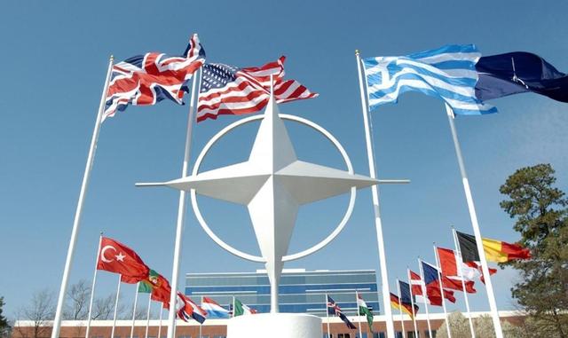 白宫不排除动武，美军开始调动	，欧洲如临大敌，5国统一阵线防御