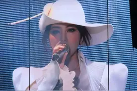 那些年 邓紫棋是真的把前经纪人张丹当伯乐啊图片