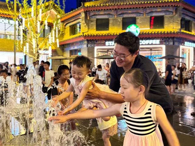 【兰小信·观】夜晚亮起来，消费火起来！兰州市构建多元夜经济释放消费新活力