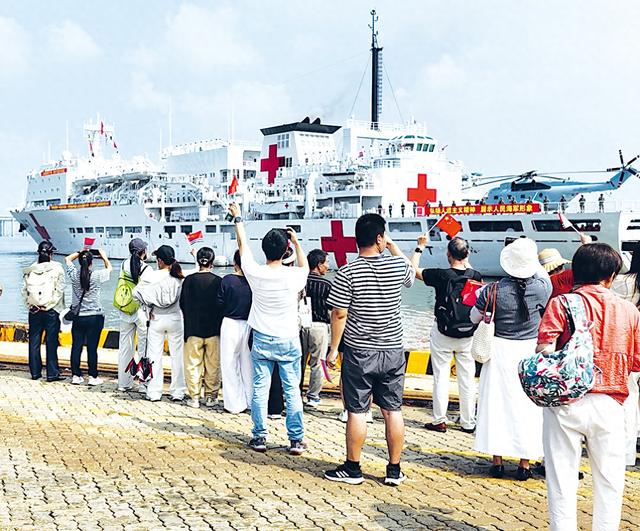 战舰战机全开火了	，美不宣而战，18国军方齐聚北京，拉解放军联手