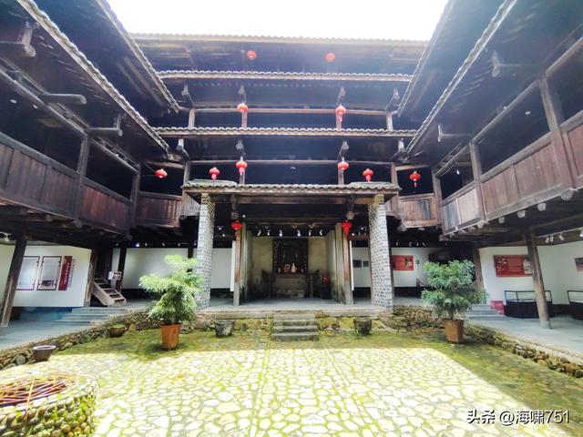 福建南靖田中赋土楼群