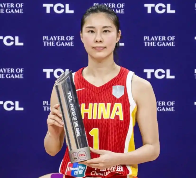 国家出手！宫鲁鸣打压球员真相大白，幕后黑手被揪，王思雨太无辜