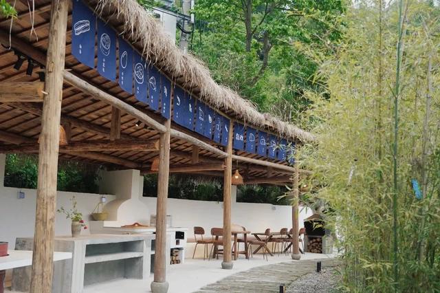 在临安,怎样才算“真土豪”?答案:买猪送房!