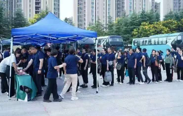 又一平台爆雷！老板跑路日本，卷走110亿，10万老百姓血本无归