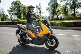 运动风格较强的ADV踏板——MBY MR150动态测评图片