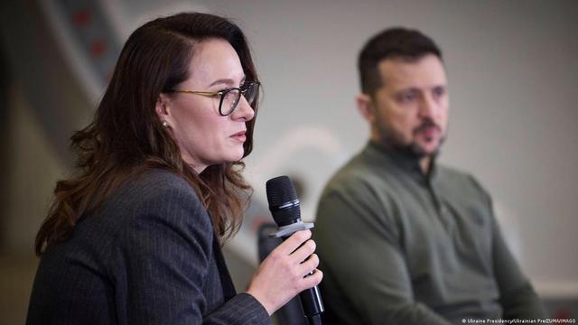 乌能源腐败窝案背后，总统身边小圈子腐败加剧，反腐事关乌克兰存亡