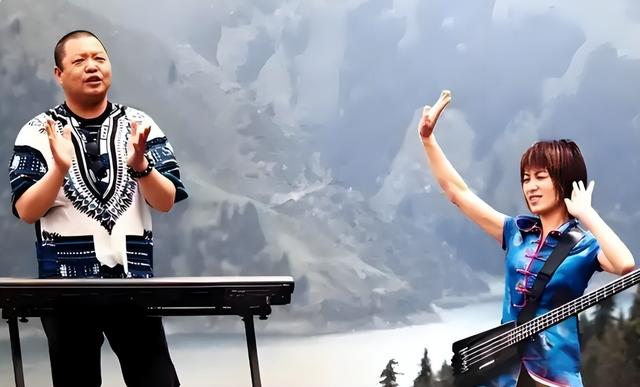 她连续5次上春晚，私下却和恩师同居怀孕被骗流产，现在57岁单身