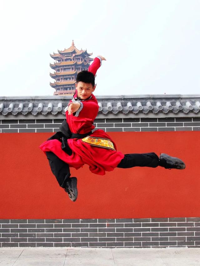 登高揽胜！她见证武汉巨变，三镇风华依然“于斯为盛”