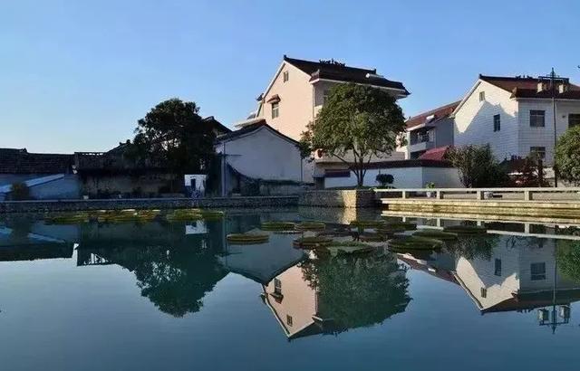 桐庐有个古村，人少景美、不要门票、非常治愈，就像世外桃源