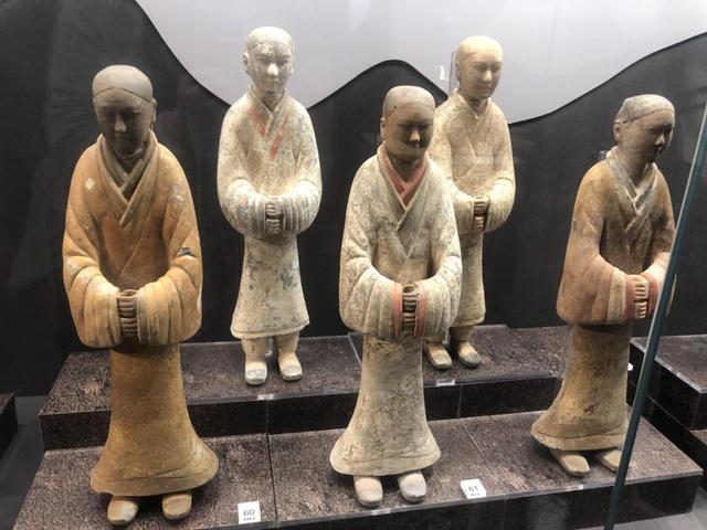 伊朗发现汉字，经仔细翻译后，他们认为：这里曾是中国的一个省！