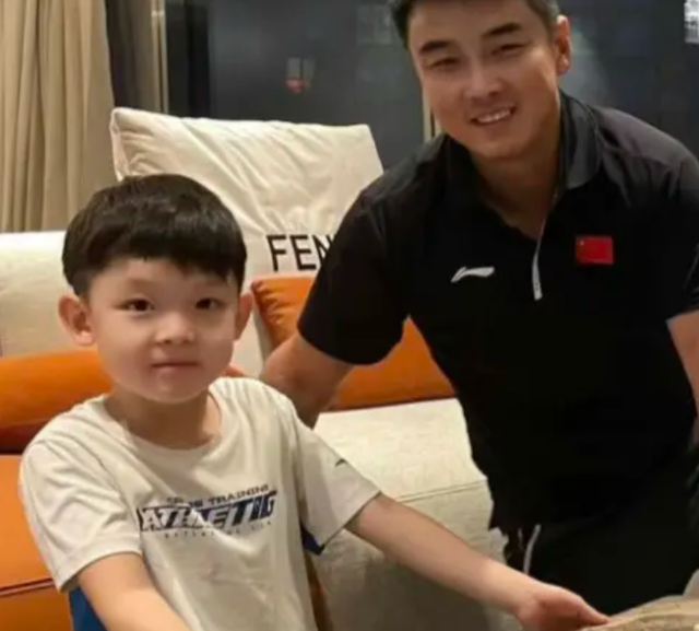 虎父无犬子！王皓也没想到，8岁的儿子，如今也能给自己争光了