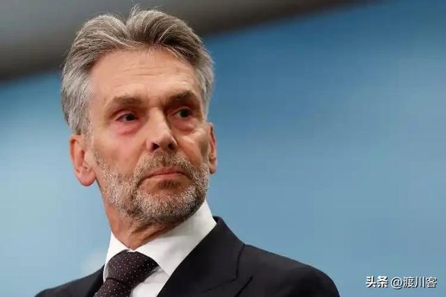 来北京谈完后，荷兰主动低头服软，宣布“还权”安世，但留了后手