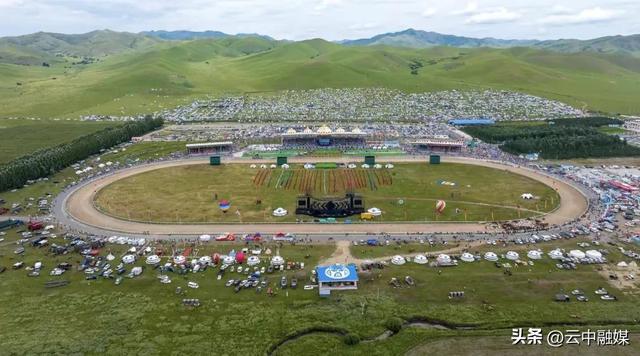【千城万屏·岭上兴安】63万人次与6.17亿消费背后：兴安盟那达慕的“流量密码”是啥？