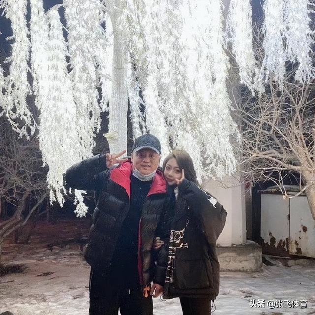 赵本山没想到，爱徒宋晓峰因为女儿闺蜜的爆料，体面被撕得粉碎！