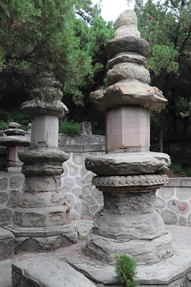 卦山天宁寺塔林——交城