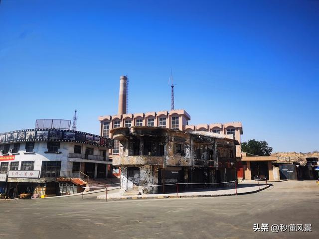 宁夏被遗弃的小县城，昔日辉煌人口超10万，如今没落房屋被闲置!