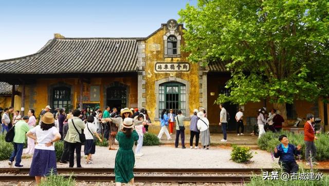 “滇南最美乡愁”精品线路丨“一家人的建水”乡愁之旅