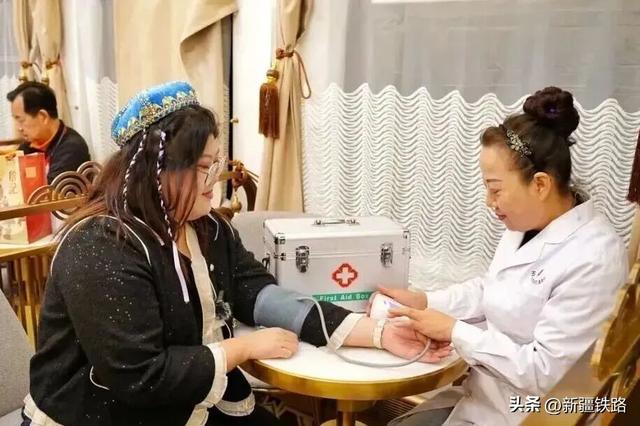 多趟特色专列，带你尽览新疆之美！