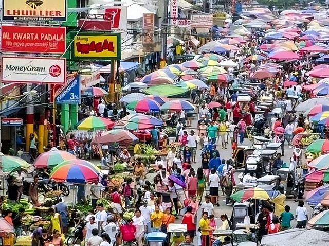 菲律宾和广东同为1亿多人口，菲律宾创造3.3万亿，广东是多少？