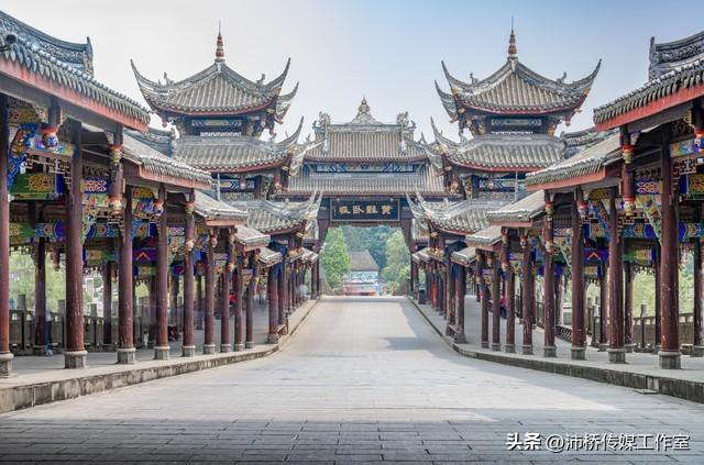 黄龙溪古镇：千年水乡的历史与文化之旅