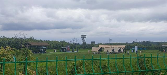唐村草原望秦岭