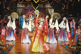 21部大型驻场演艺、3.6万场演出、1600万人次观演……古都西安又兴起一股旅游演艺热图片