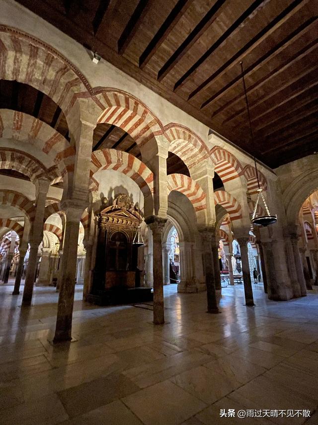 免费参观世界上唯一一座清真寺大教堂Cordoba 西班牙