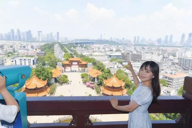 首选绿色出行！国庆中秋游黄鹤楼最全攻略