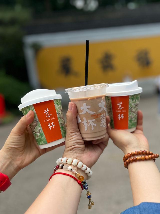 舍弃 3.6 亿门票！杭州灵隐寺永久免票，算透城市发展大账