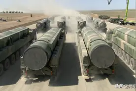 导弹发射细节，从关岛美军头上掠过，20马赫末端变轨根本拦不住图片