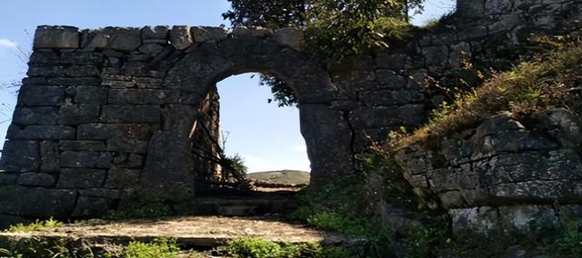 踏浪水西屯上营 寻踪彝志文化魂