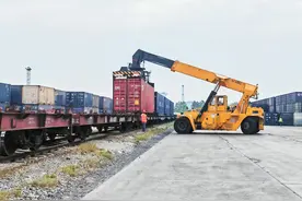 铁海联运助更多外贸物资快运海外图片