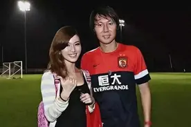 无解！李铁老婆龙菲：火速离婚，逃到国外，是关键人物却不退赃款图片