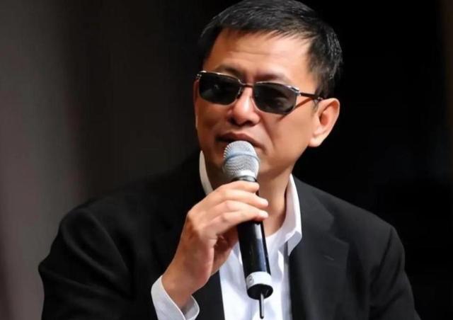 陪玩陪睡根本不够！目无王法、集体开嫖	，周迅遭殃 阴暗面彻底曝光