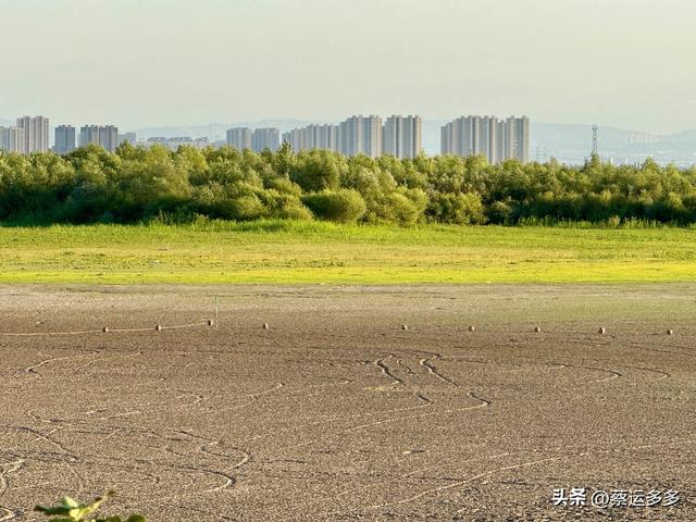 寻觅记忆中的青格达湖