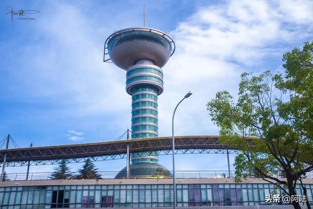 大理雄风塔的造型别致,是个可以360度观景的地标建筑