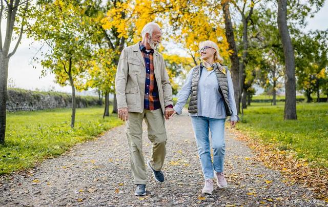 人有没有糖尿病，散步就知道？有糖尿病的人，散步常有这5个特征