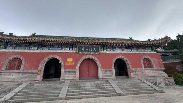 湖南天门山：一场逃离喧嚣的山野之约