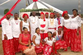 中国人在非洲当酋长：能娶4个老婆，生的儿子能继承封号，如今回到国内想继续促进中非友谊图片