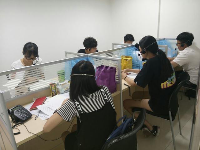 别人越赚越多，自己越来越穷，别被资本洗脑了，你和有钱人差在哪